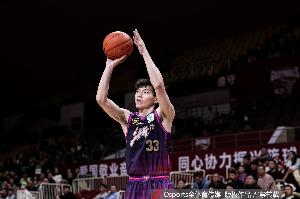 無(wú)奈輸球！吳前三分6中3&罰球3中3 得到14分3助攻