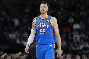 周琦談哈滕：那時我們倆相處時間較長 經(jīng)常一起吃一些美食