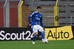 羅馬諾：科莫未與曼城就佩羅內(nèi)轉(zhuǎn)會(huì)達(dá)協(xié)議 科莫可選擇續(xù)租球員