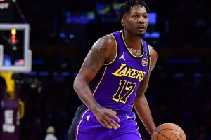 DFS上季三分命中率41%生涯新高 半場限制明星球員命中率聯(lián)盟前10