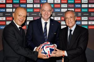 在比賽前，皇馬主席弗洛倫蒂諾、尤文CEO和因凡蒂諾進(jìn)行了合影