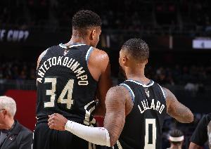 連續(xù)兩年不敵步行者??利拉德聯(lián)手字母哥兩個(gè)賽季均未過首輪關(guān)