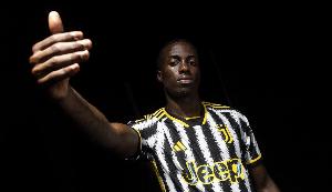 羅馬諾：馬賽未放棄簽維阿&與尤文正在談判 球員只想加盟馬賽