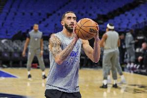 媒體人：不確定奎因能否適應(yīng)CBA對外援的防守強度 他偏于外線投射