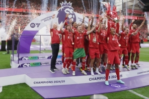 BBC預(yù)測(cè)英超：利物浦衛(wèi)冕&前四名完全不變，曼聯(lián)第7熱刺第8