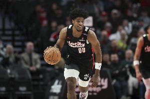 亨德森：一直強(qiáng)調(diào)快節(jié)奏但之前未形成體系 新賽季的打法會快很多