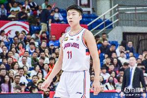 對快船砍12分！劉顏誠三場季前賽場均7.3分2籃板 三分合計10中6