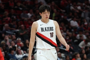 媒體人：楊瀚森起點(diǎn)不算特別高 但三場(chǎng)季前賽每場(chǎng)都有明顯的進(jìn)步