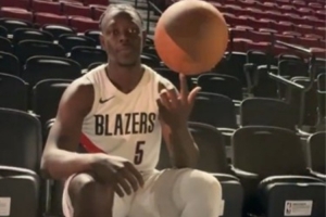 多帶帶楊瀚森！霍勒迪：我希望能在開拓者進(jìn)攻端扮演更重要的角色