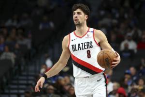 傷病來襲！開拓者官方：阿夫迪亞上背部僵硬 本場比賽不會(huì)回歸