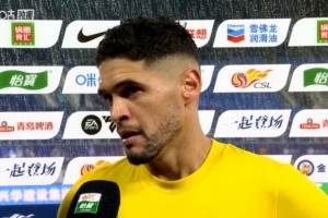 西海岸外援里切利：因為判罰和犯規(guī)導致兩人罰下，輪不到我來點評