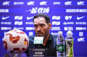 今晚報(bào)：中超重燃戰(zhàn)火 保級與爭冠集團(tuán)混戰(zhàn) 局勢撲朔迷離