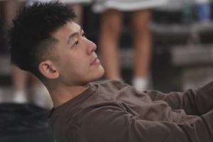 張陳治鋒：感謝楊鳴指導(dǎo)給我機會和老大哥們同場競技 發(fā)現(xiàn)不足