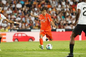 馬卡：久保建英左腳踝傷勢出現(xiàn)反復(fù)，或?qū)⒗^續(xù)缺戰(zhàn)與塞維利亞比賽