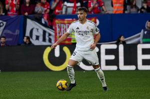 世體：阿森西奧被換下是因為抽筋并未受傷，可以參加周末國家德比