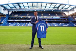 切爾西16歲小將卡武馬-麥昆首次入選球隊大名單，在替補(bǔ)席待命