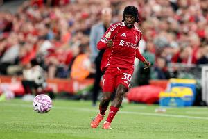 羅馬諾：弗林蓬肌肉受傷，賽后將接受利物浦工作人員的評(píng)估