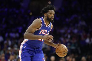 絕殺三分超時且打鐵！恩比德14中6拿到20分6板4助2帽