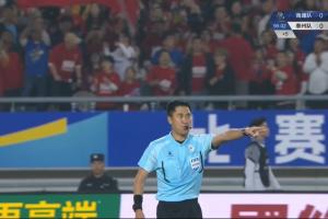 進(jìn)點(diǎn)球大戰(zhàn)！蘇超決賽-90分鐘南通隊(duì)0-0泰州隊(duì) 范厚泰失單刀