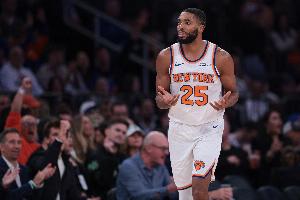 哈特：大橋在打自己節(jié)奏籃球不被其他事干擾 專注做自己