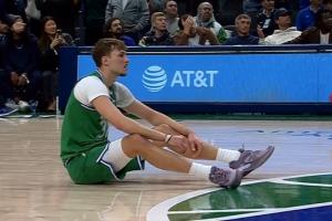 本有機會絕殺！弗拉格被抓球衣漏接球 隨后癱坐在地眼神黯淡無光