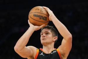 生涯之夜！格雷森·阿倫17中12轟下42分 10記三分創(chuàng)個人新高