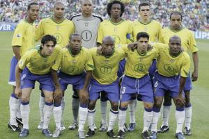 20年前的巴西隊首發(fā)11人：卡卡、小羅、阿德……4-1完勝阿根廷