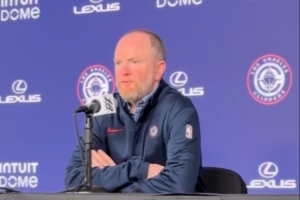 弗蘭克：很心疼比爾 但我對他的康復(fù)充滿信心 期待下賽季健康回歸