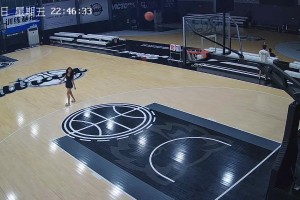 ??投了一個陽壽球沒人看到 ~