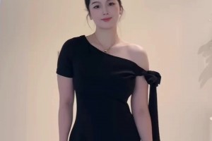 好驚艷！露肩的野球場(chǎng)肘姐，看上去好有氣質(zhì)??！??