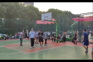 詹姆斯中國行，與粉絲互動用中文說“你好” ！